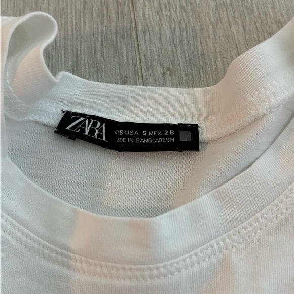 ZARA RUFFLE TOP - Picture 2 of 2